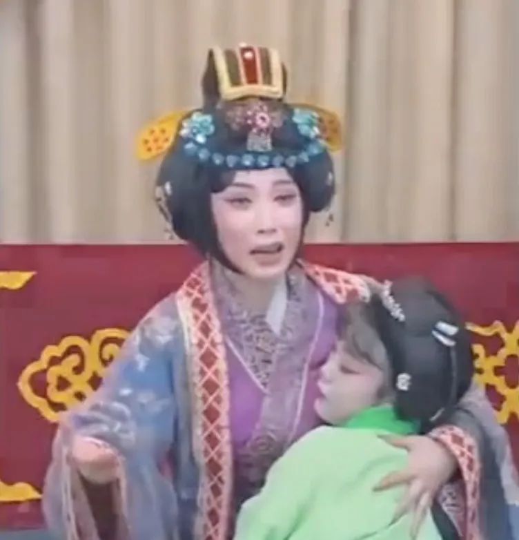 鼎点登录：被网暴的「春晚明星」